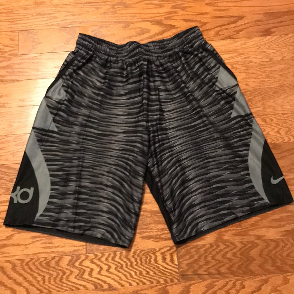 Men’s XL Nike Dri-Fit KD shorts